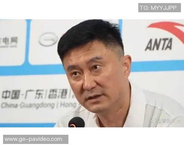 杜锋身兼两职开门红大胆锻炼新人不耽误赢球！